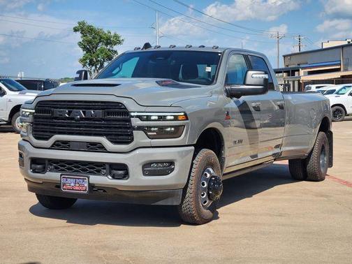 Ceramic Gray Clearcoat 2026 RAM 3500 Laramie