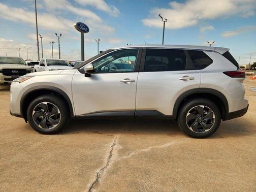 Brilliant Silver Metallic 2025 Nissan Rogue SV