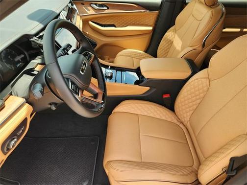 2025 Jeep Grand Cherokee L Summit