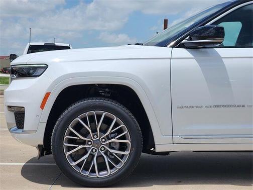 2025 Jeep Grand Cherokee L Summit