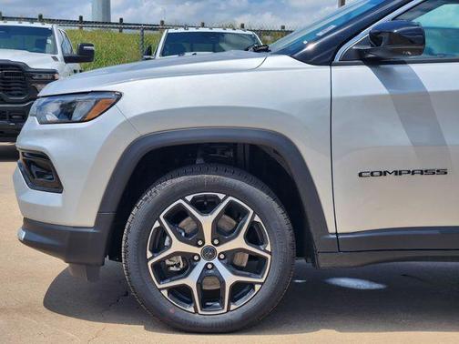 Silver Zynith 2026 Jeep Compass Limited