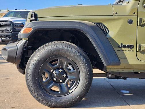 PJ5 2026 Jeep Wrangler Sport