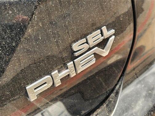 2023 Mitsubishi Outlander PHEV 40th Anniversary