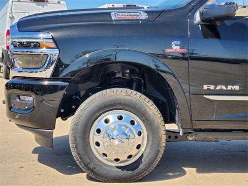 2025 RAM 3500 Limited