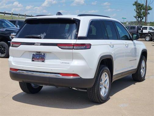 2025 Jeep Grand Cherokee Laredo X