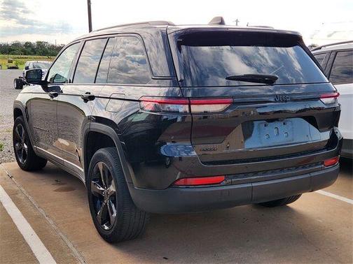 2023 Jeep Grand Cherokee Altitude