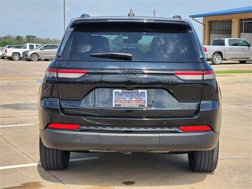 2023 Jeep Grand Cherokee Altitude