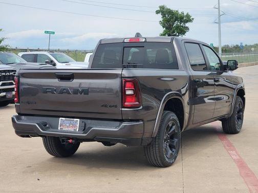 Granite Crystal Clearcoat Metallic 2026 RAM 1500 Big Horn/Lone Star
