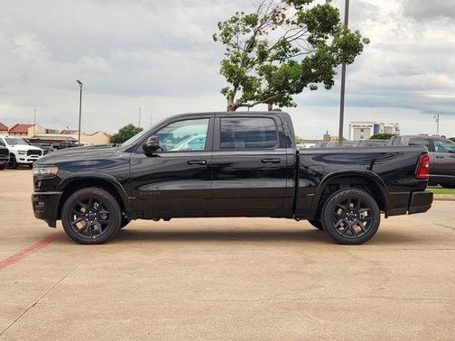 Diamond Black 2026 RAM 1500 Laramie