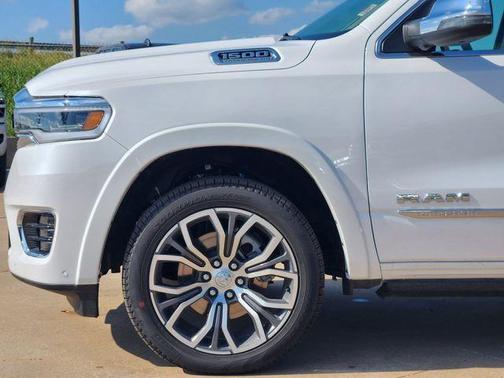 Ivory White 2026 RAM 1500 Tungsten