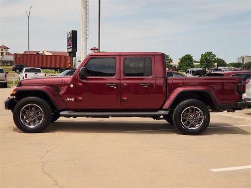 2022 Jeep Gladiator Overland