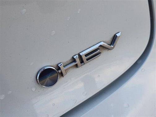 2023 Toyota Prius LE