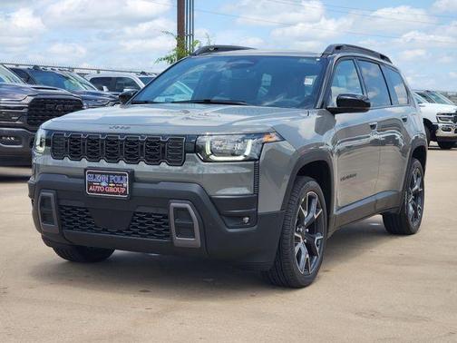 Sting Gray Clearcoat 2026 Jeep Cherokee Overland