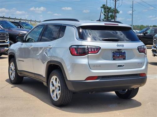 2025 Jeep Compass Latitude