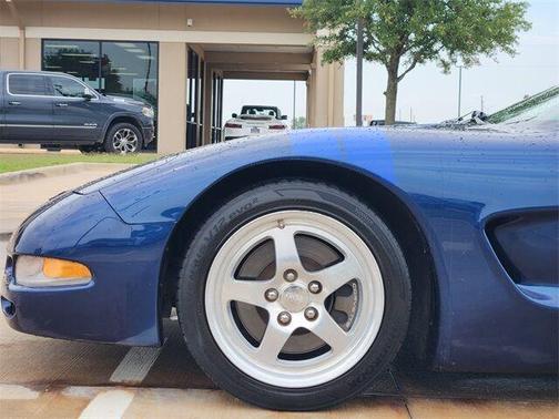 1999 Chevrolet Corvette Base