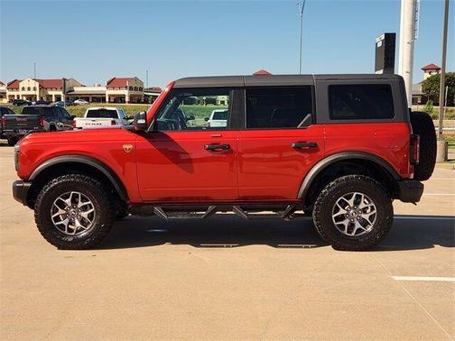 2023 Ford Bronco Badlands