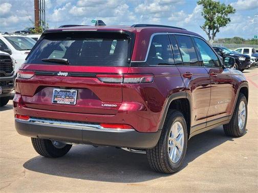 2025 Jeep Grand Cherokee Laredo X