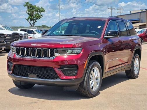2025 Jeep Grand Cherokee Laredo X
