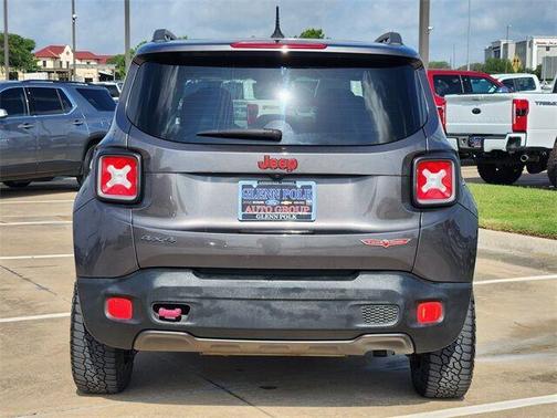 2017 Jeep Renegade Trailhawk