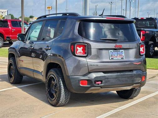 2017 Jeep Renegade Trailhawk