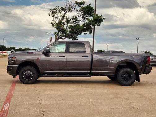 Granite Crystal Clearcoat Metallic 2026 RAM 3500 Big Horn