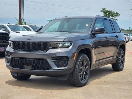 2025 Jeep Grand Cherokee Laredo