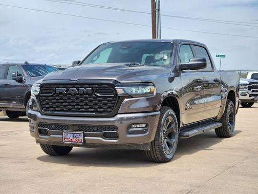 Granite Crystal Clearcoat Metallic 2026 RAM 1500 Express
