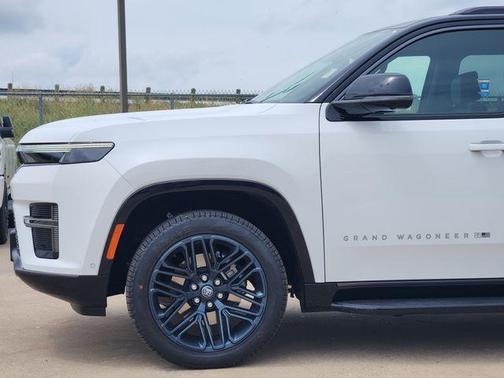 Bright White Clearcoat 2026 Jeep Grand Wagoneer
