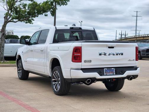 Bright White Clearcoat 2026 RAM 1500 Limited
