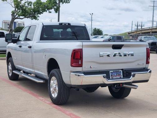 Silver Zynith 2026 RAM 3500 Big Horn