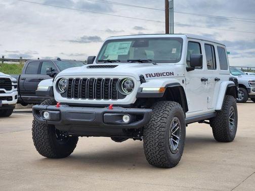 Bright White Clearcoat 2026 Jeep Wrangler Rubicon