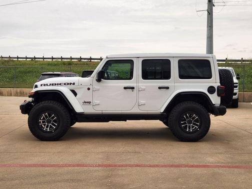 Bright White Clearcoat 2026 Jeep Wrangler Rubicon