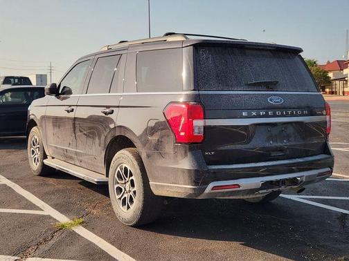 Dark Matter Metallic 2022 Ford Expedition XLT
