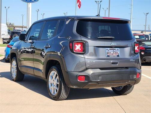 2023 Jeep Renegade Latitude
