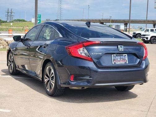 Modern Steel Metallic 2018 Honda Civic EX-L