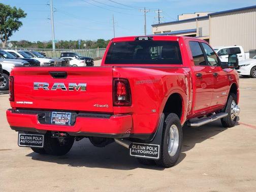 Flame Red Clearcoat 2026 RAM 3500 Big Horn
