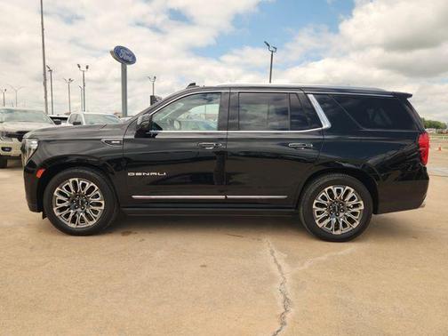Onyx Black 2023 GMC Yukon Denali Ultimate