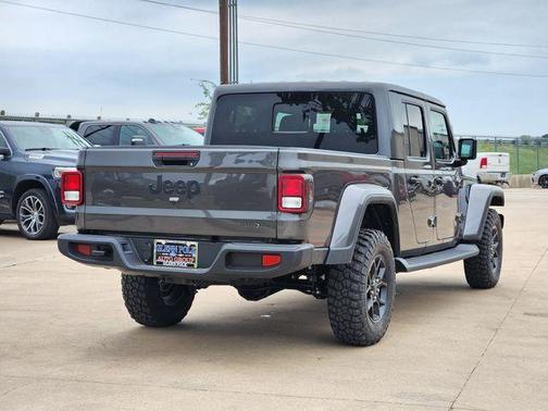 Granite Crystal Clearcoat Metallic 2026 Jeep Gladiator Texas Trail