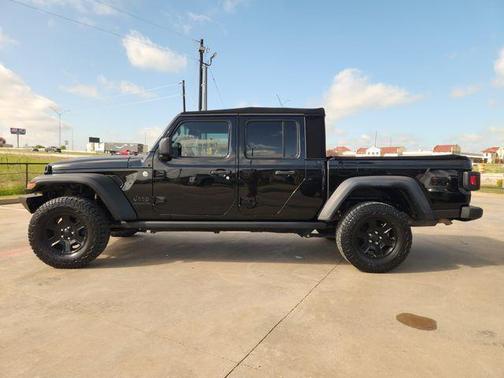 Black Clearcoat 2020 Jeep Gladiator Sport