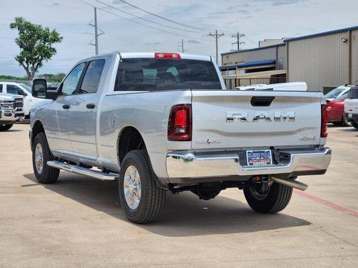 Bright White Clearcoat 2026 RAM 2500 Big Horn