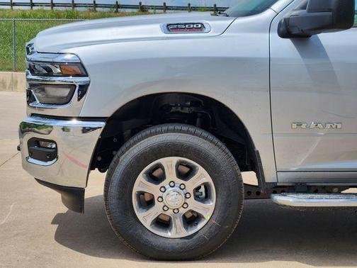 Bright White Clearcoat 2026 RAM 2500 Big Horn