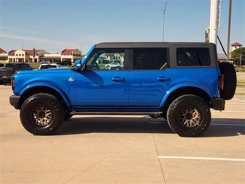 2024 Ford Bronco Outer Banks