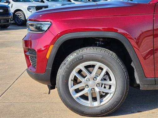 2025 Jeep Grand Cherokee Laredo X