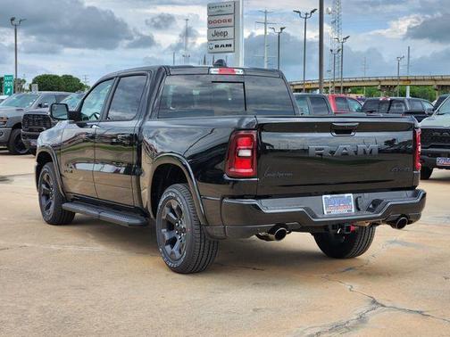 Diamond Black 2026 RAM 1500 Big Horn/Lone Star