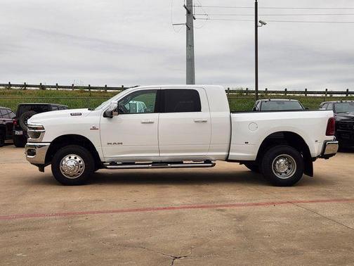 Bright White Clearcoat 2026 RAM 3500 Laramie