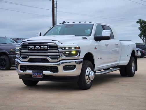 Bright White Clearcoat 2026 RAM 3500 Laramie