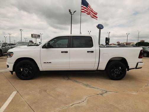 Bright White Clearcoat 2023 RAM 1500 Laramie