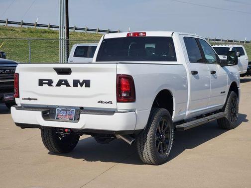 Bright White Clearcoat 2026 RAM 2500 Big Horn