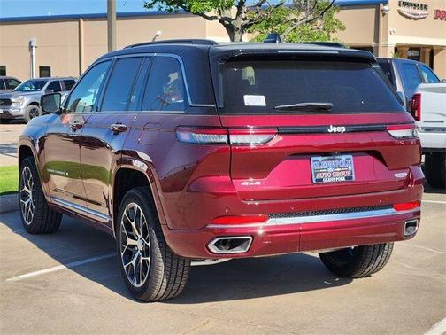 2025 Jeep Grand Cherokee Summit