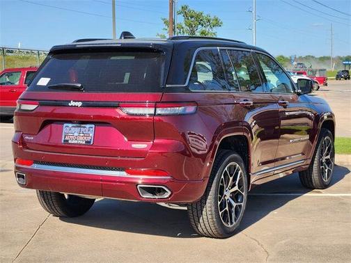 2025 Jeep Grand Cherokee Summit